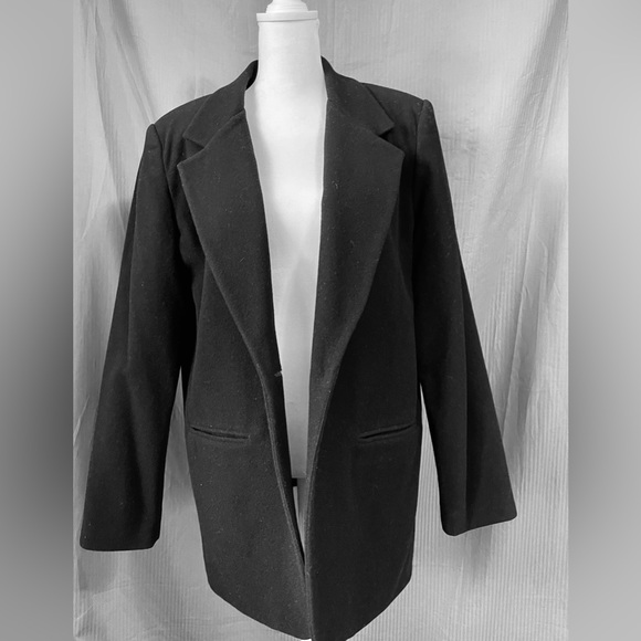 Sag Harbor black wool blazer - Picture 2 of 8